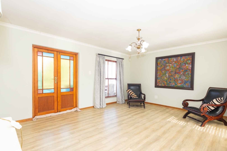 4 Bedroom Property for Sale in Panorama Western Cape